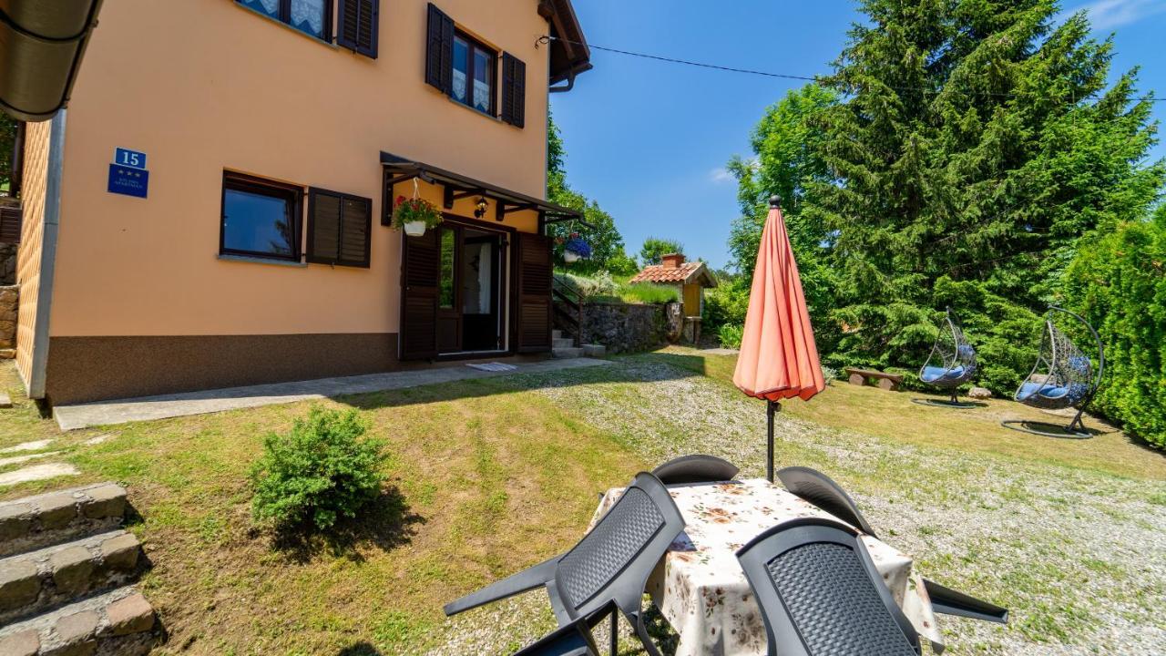 Karolina Apartamento Fužine Exterior foto