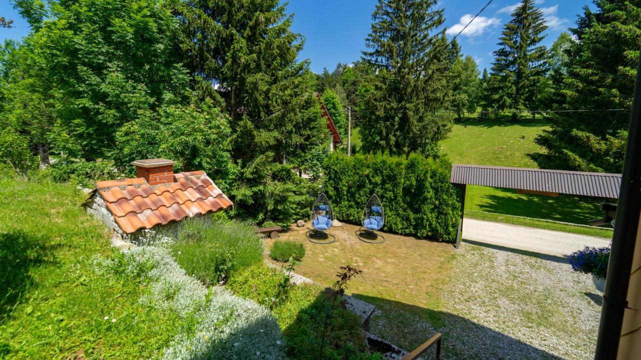 Karolina Apartamento Fužine Exterior foto