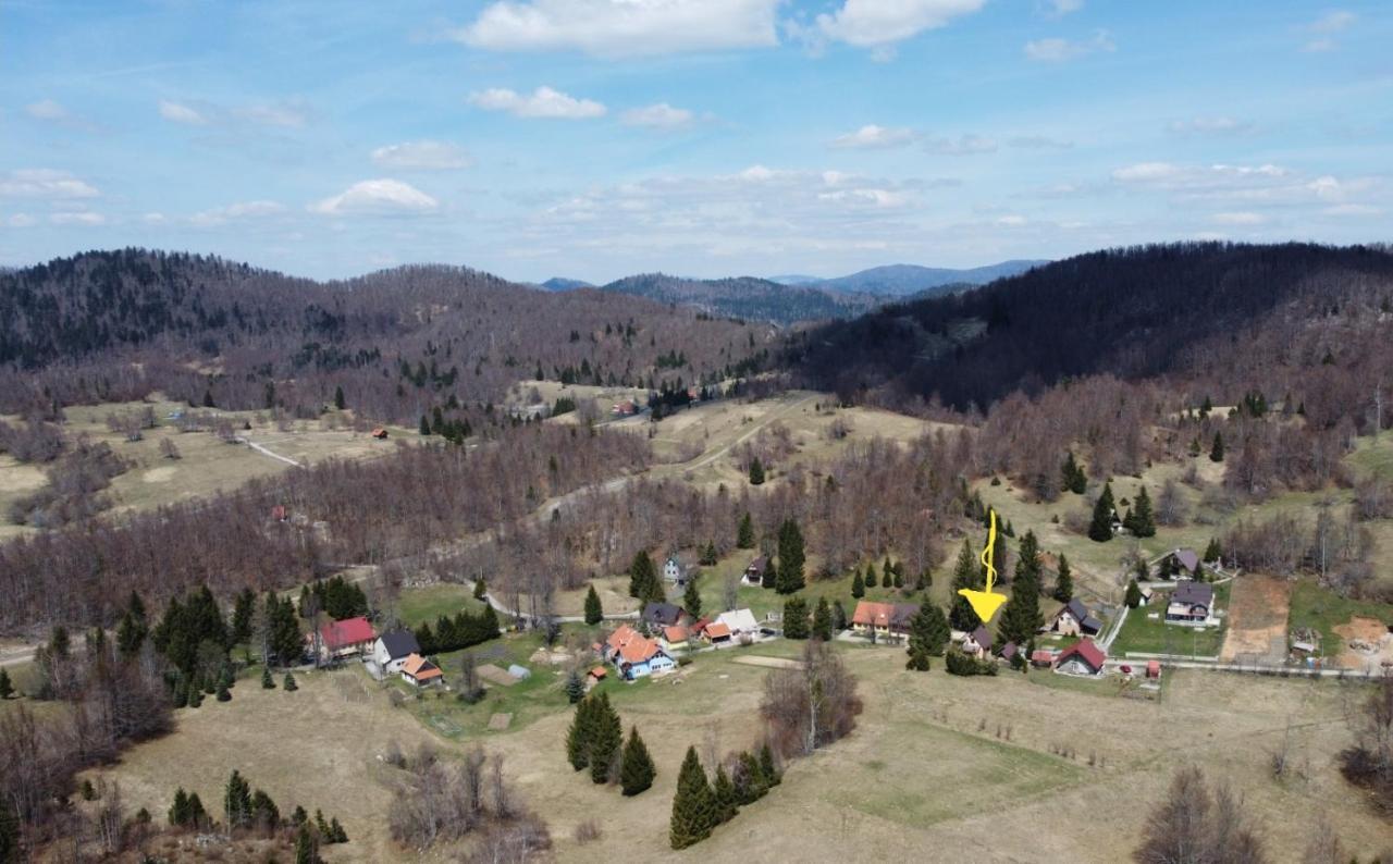 Karolina Apartamento Fužine Exterior foto